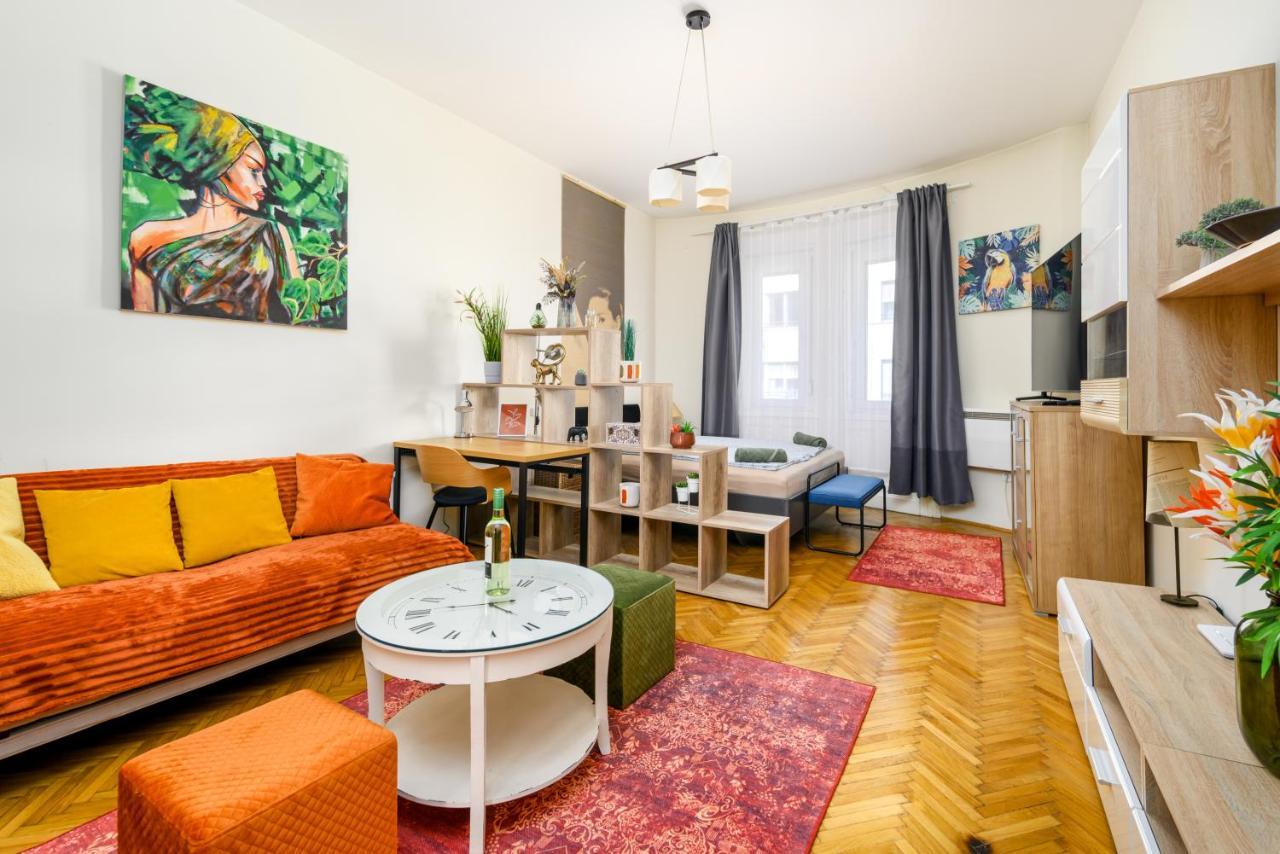 Margaret Apartment By The Danube Budapest Eksteriør bilde